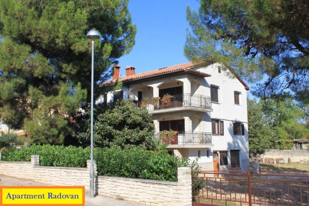 Apartment Radovan Πόρετς Εξωτερικό φωτογραφία