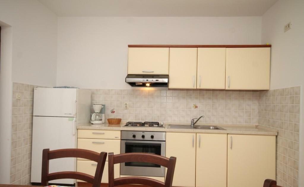 Apartment Radovan Πόρετς Εξωτερικό φωτογραφία
