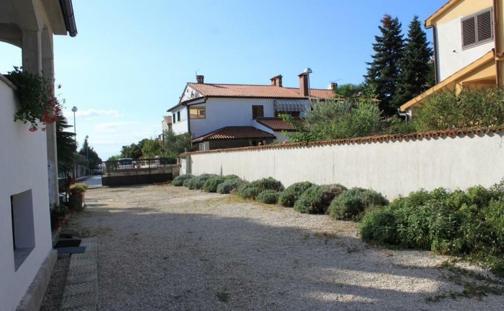 Apartment Radovan Πόρετς Εξωτερικό φωτογραφία