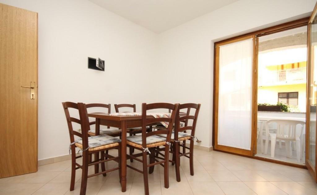 Apartment Radovan Πόρετς Εξωτερικό φωτογραφία